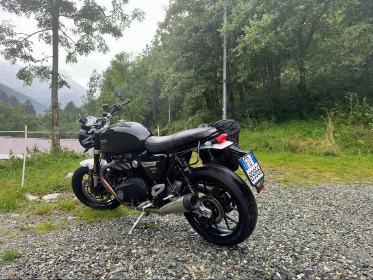 Triumph Speed Twin 1200 (2021 - 24) (2)