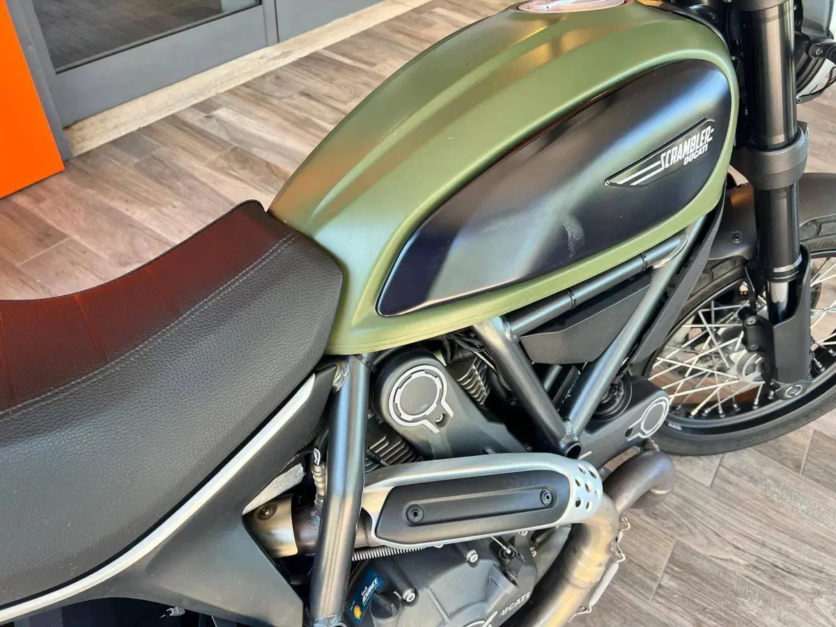 Ducati Scrambler 800 Classic (2015 - 16) (8)