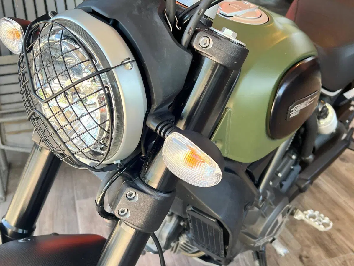 Ducati Scrambler 800 Classic (2015 - 16) (16)