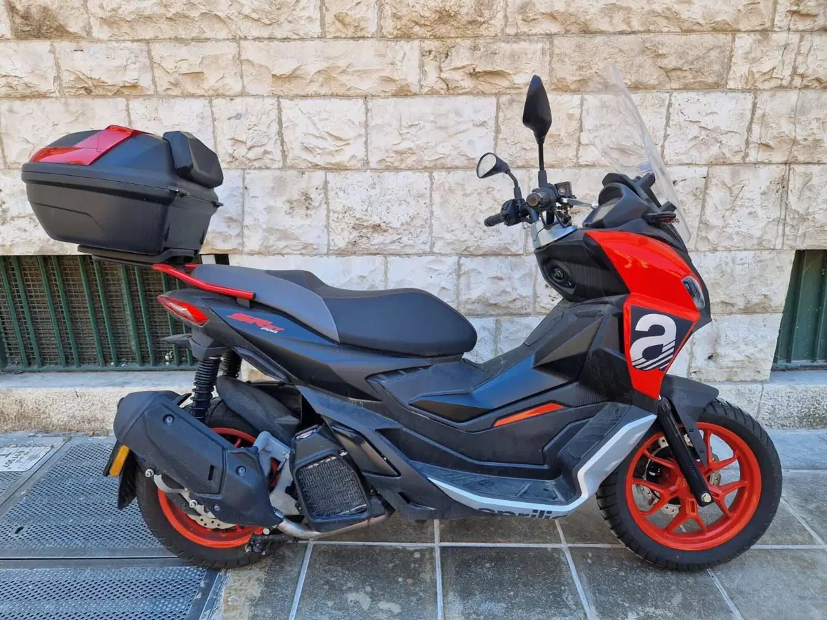 Aprilia SR GT 200 (2022 - 24)
