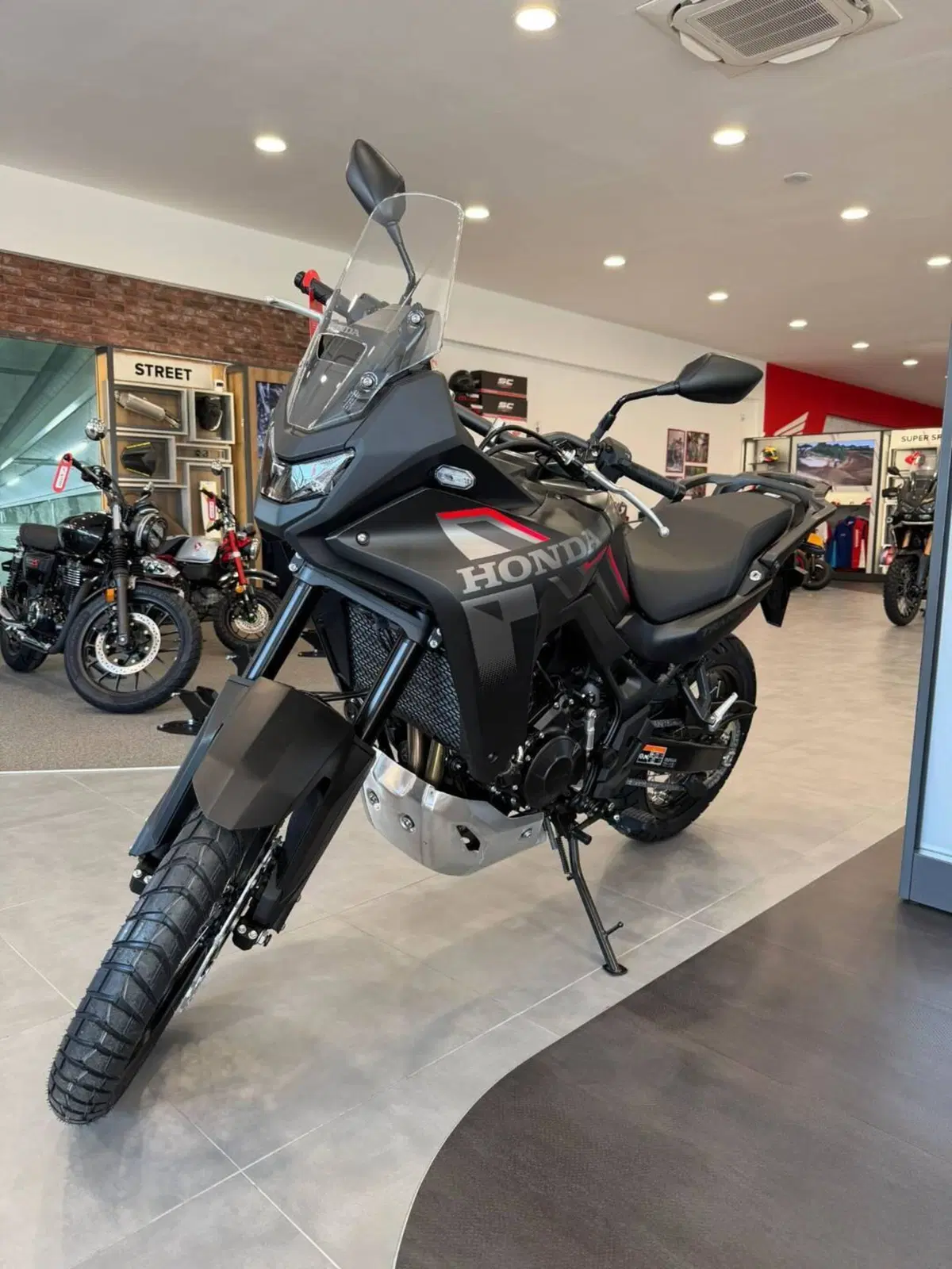 Honda Transalp XL750 (2026) (2)