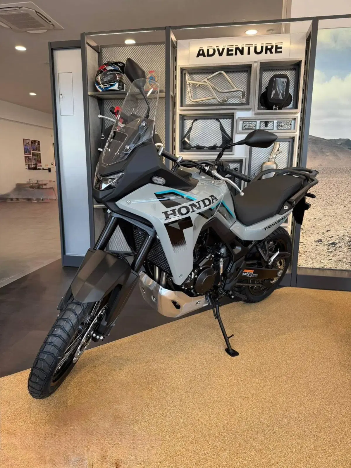 Honda Transalp XL750 (2026) (3)