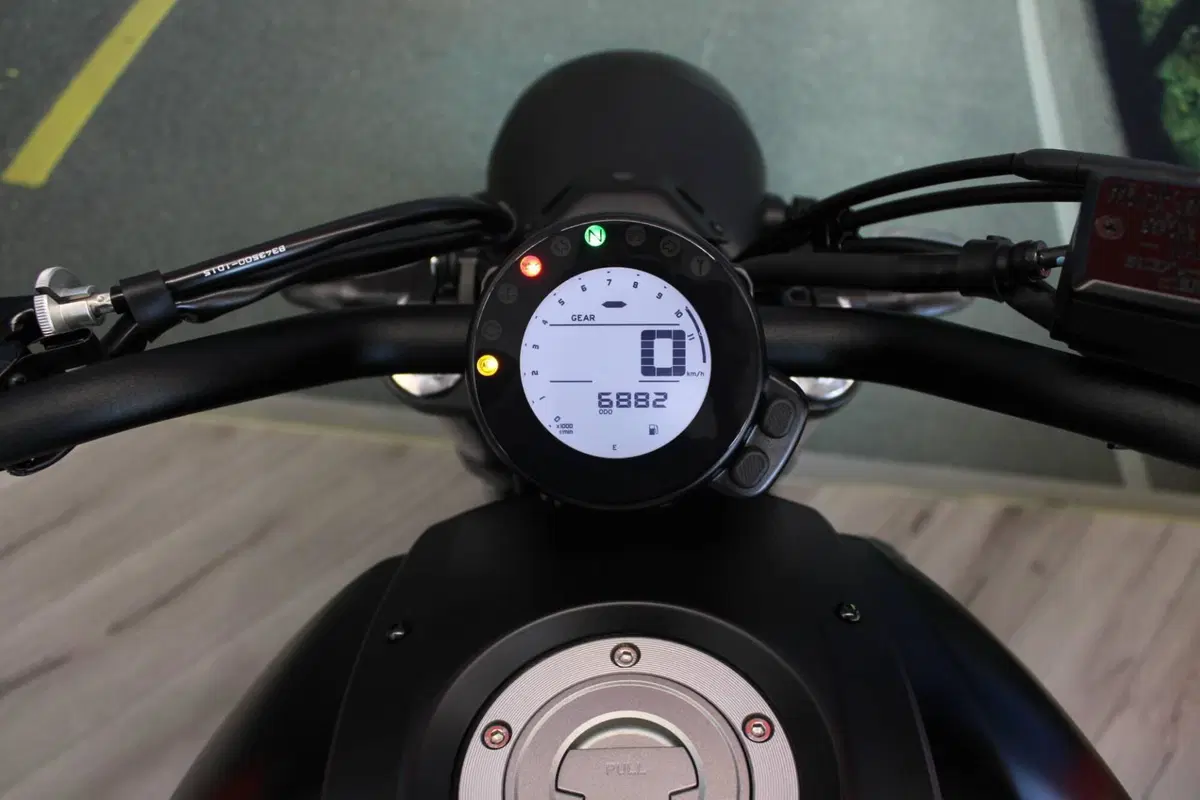 Yamaha XSR 700 (2021) (6)