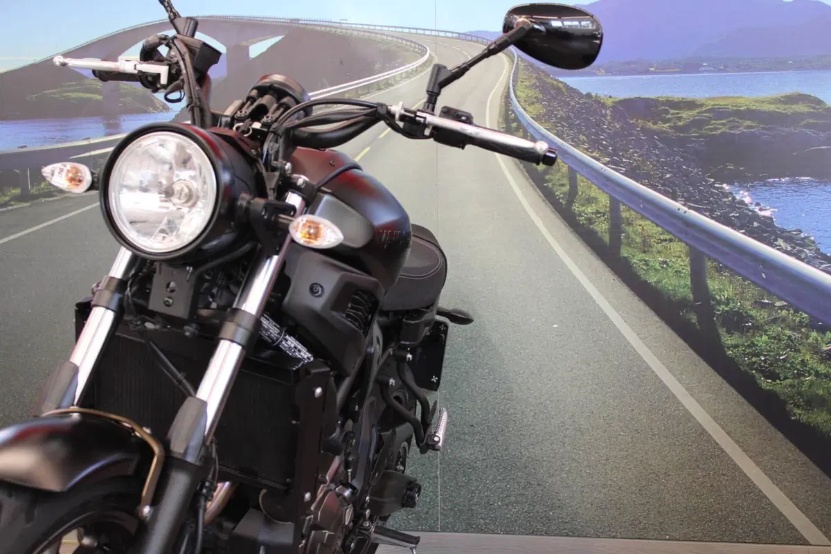 Yamaha XSR 700 (2021) (11)