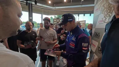 Jack Miller ospite a Modena da D&amp;G Motorsport: una giornata speciale tra incontri coi fan e MotoGP
