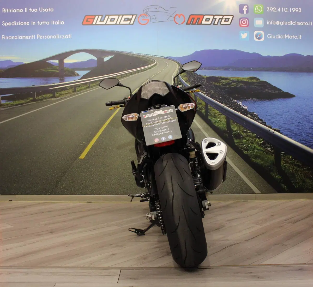Kawasaki Z 750 (2007 - 14) (4)