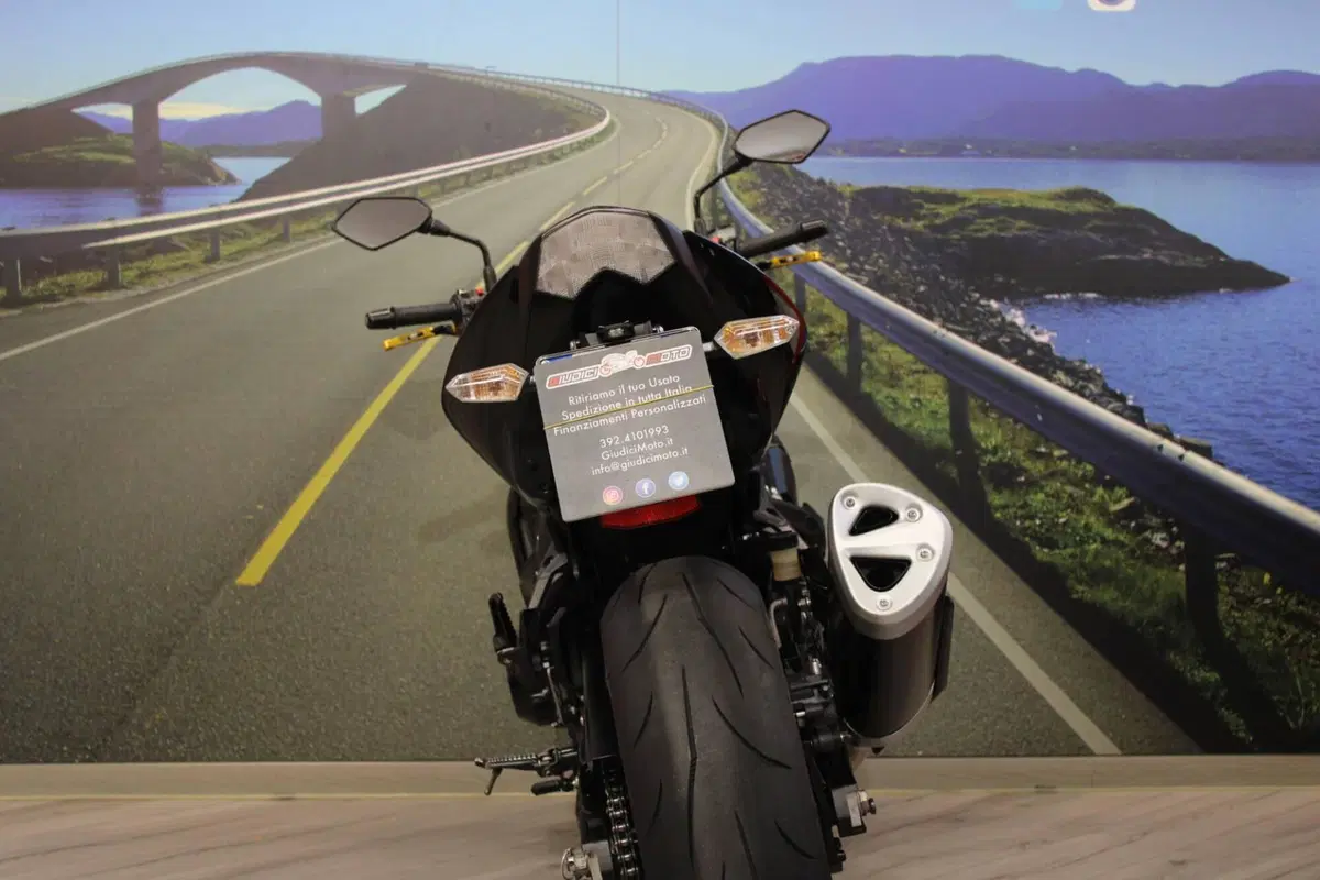 Kawasaki Z 750 (2007 - 14) (16)