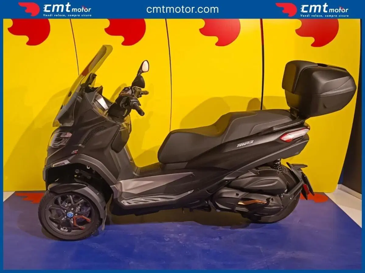 Piaggio MP3 530 Hpe Exclusive (2025 - 26) (3)