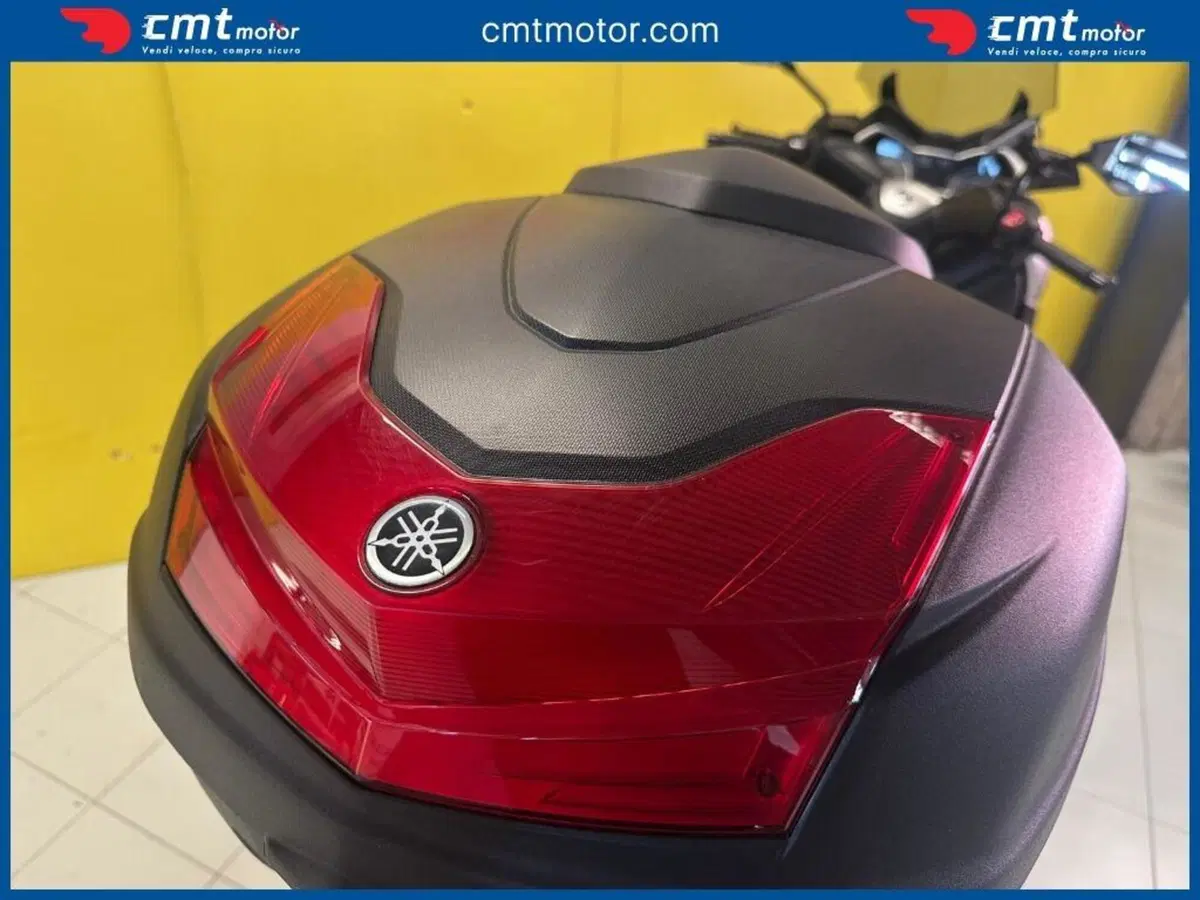 Yamaha X-Max 300 ABS (2017 - 20) (8)