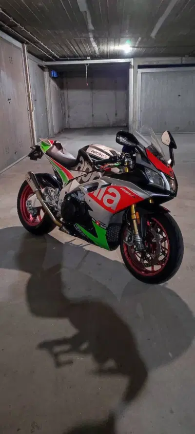 Aprilia RSV4 RF (2017 - 19) usata