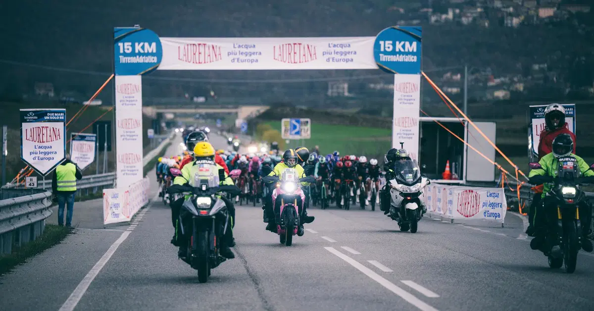 Nel ciclismo le moto sono un problema? Macch&egrave;, &egrave; una montatura
