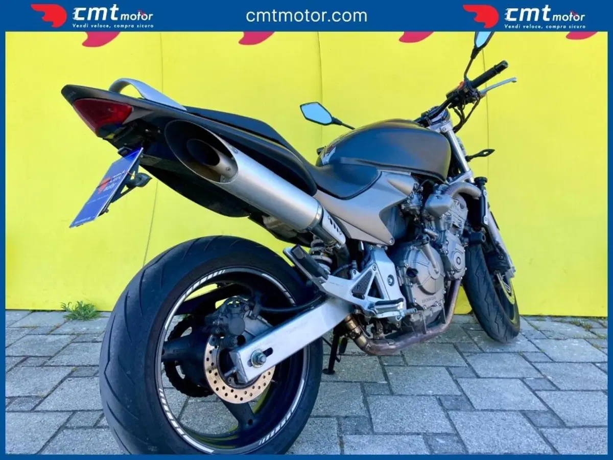 Honda Hornet 600 (2005 - 06) (4)
