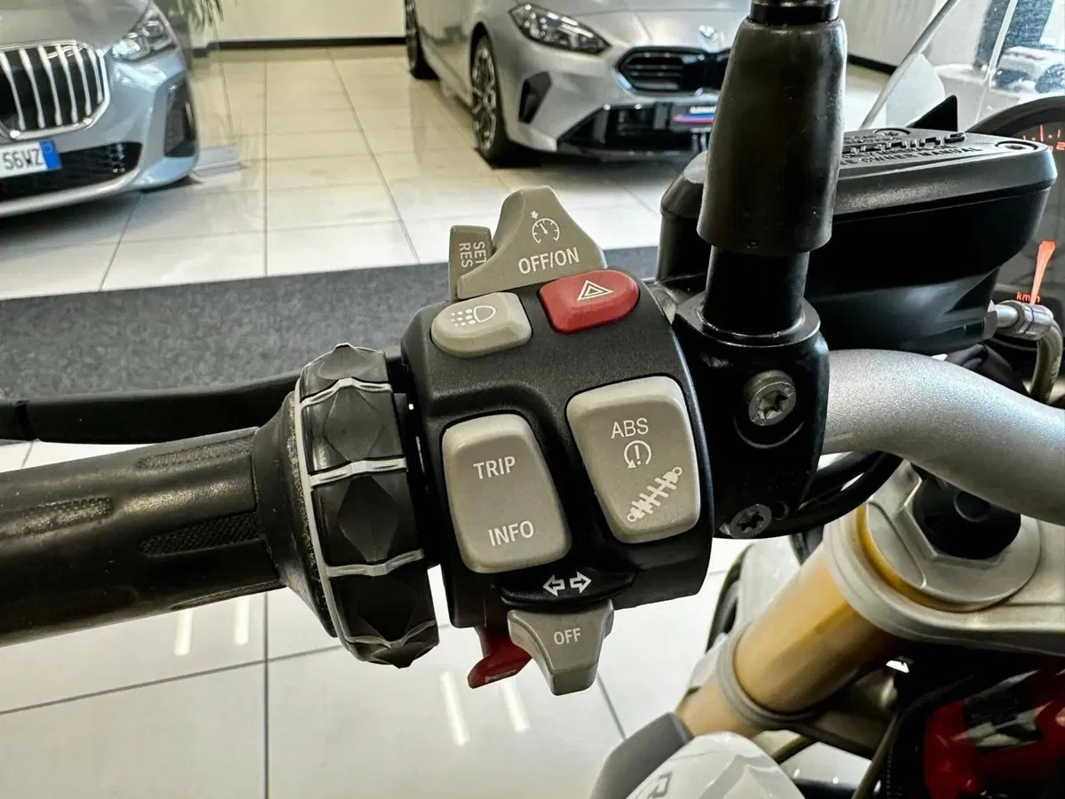 Bmw R 1200 R (2015 - 16) (5)
