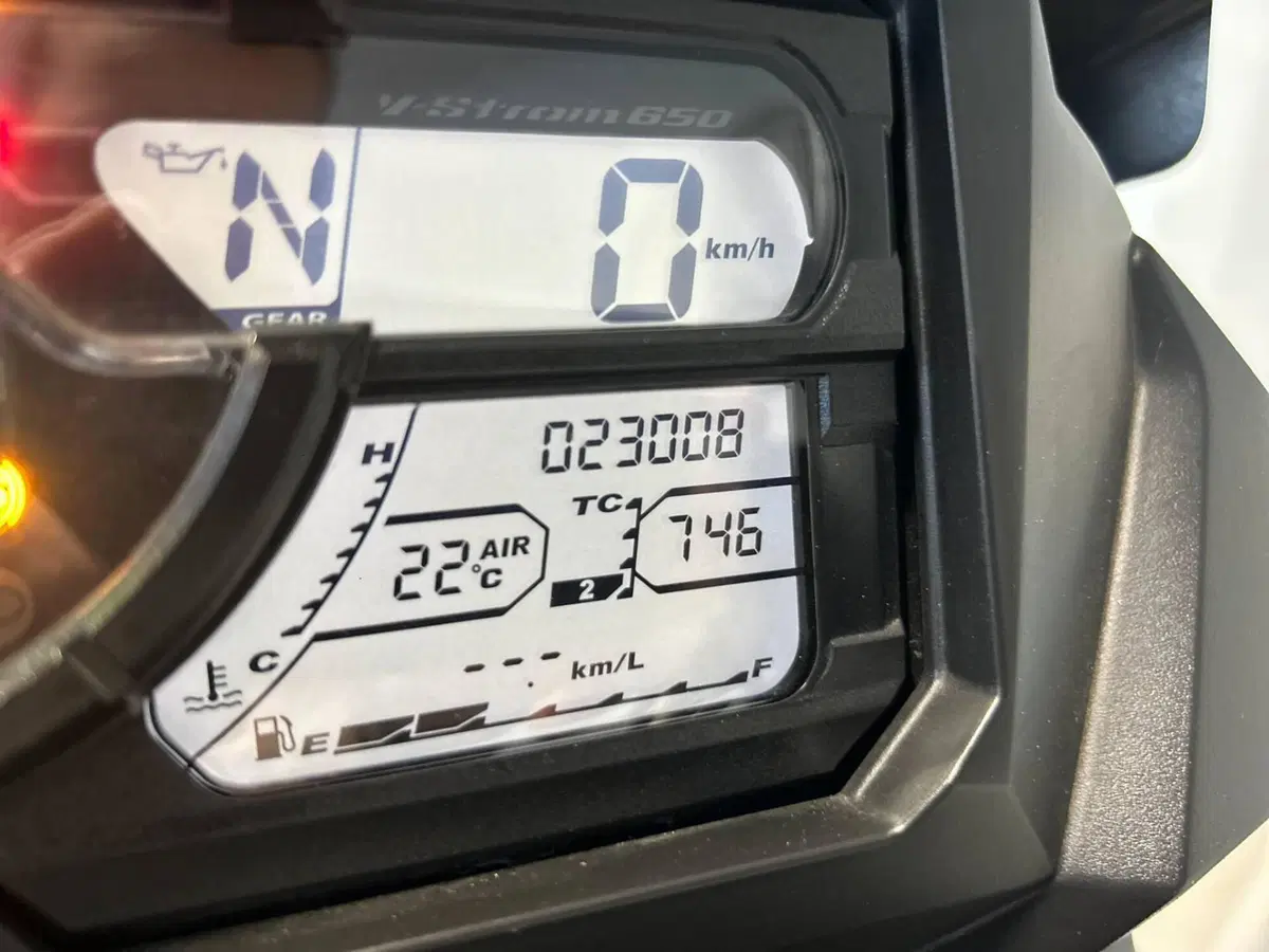 Suzuki V-Strom 650 (2021 - 25) (5)