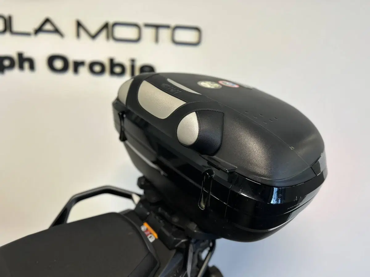 Suzuki V-Strom 650 (2021 - 25) (9)