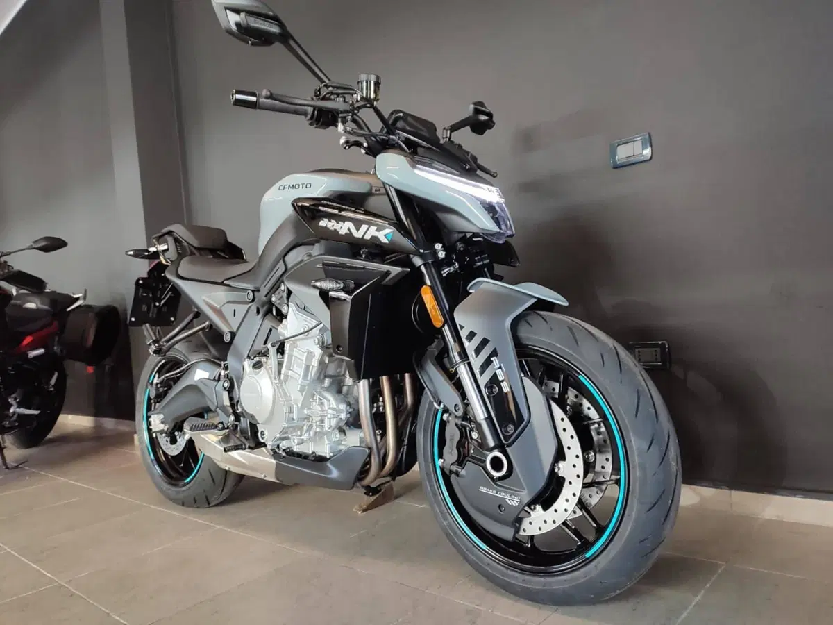 CFMOTO 675NK (2025 - 26) (4)