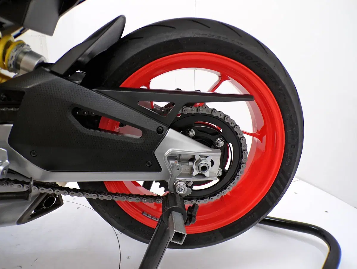Aprilia Tuono 660 Factory (2022 - 24) (11)