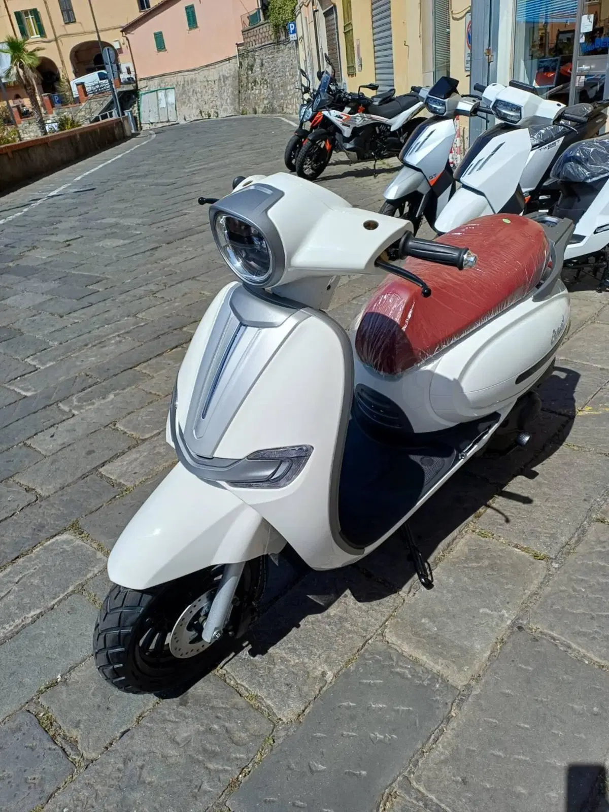Um Italia Carmel 125 (2025 - 26)