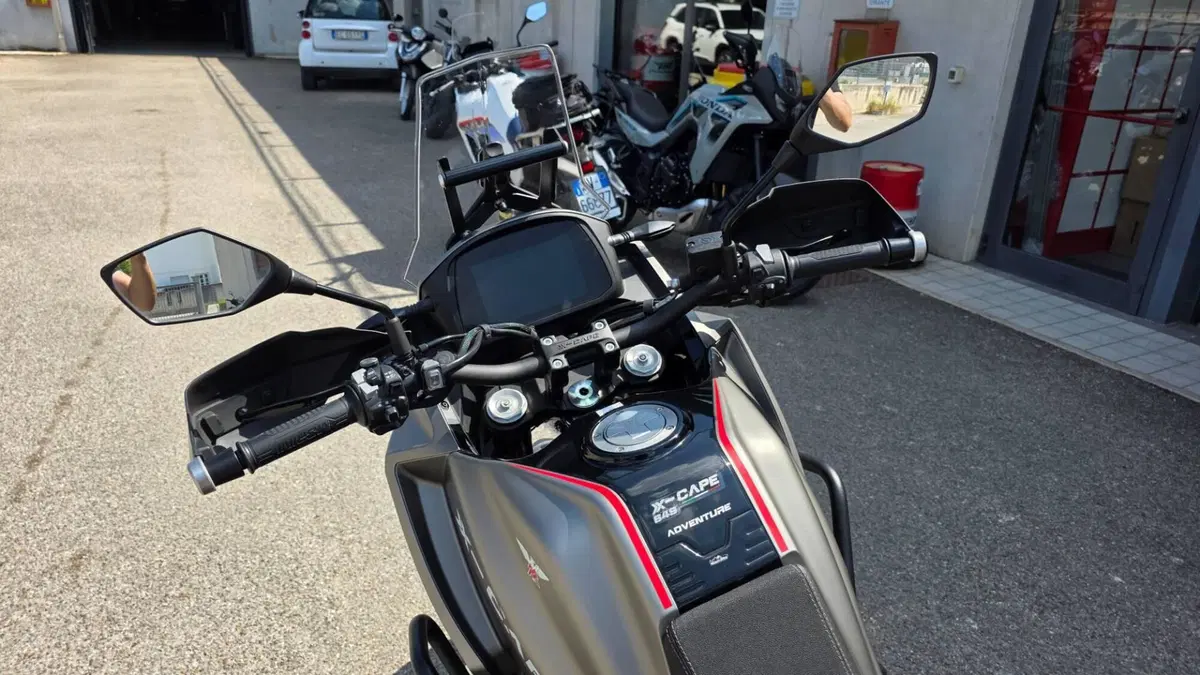 Moto Morini X-Cape 650 (2021 - 26) (5)