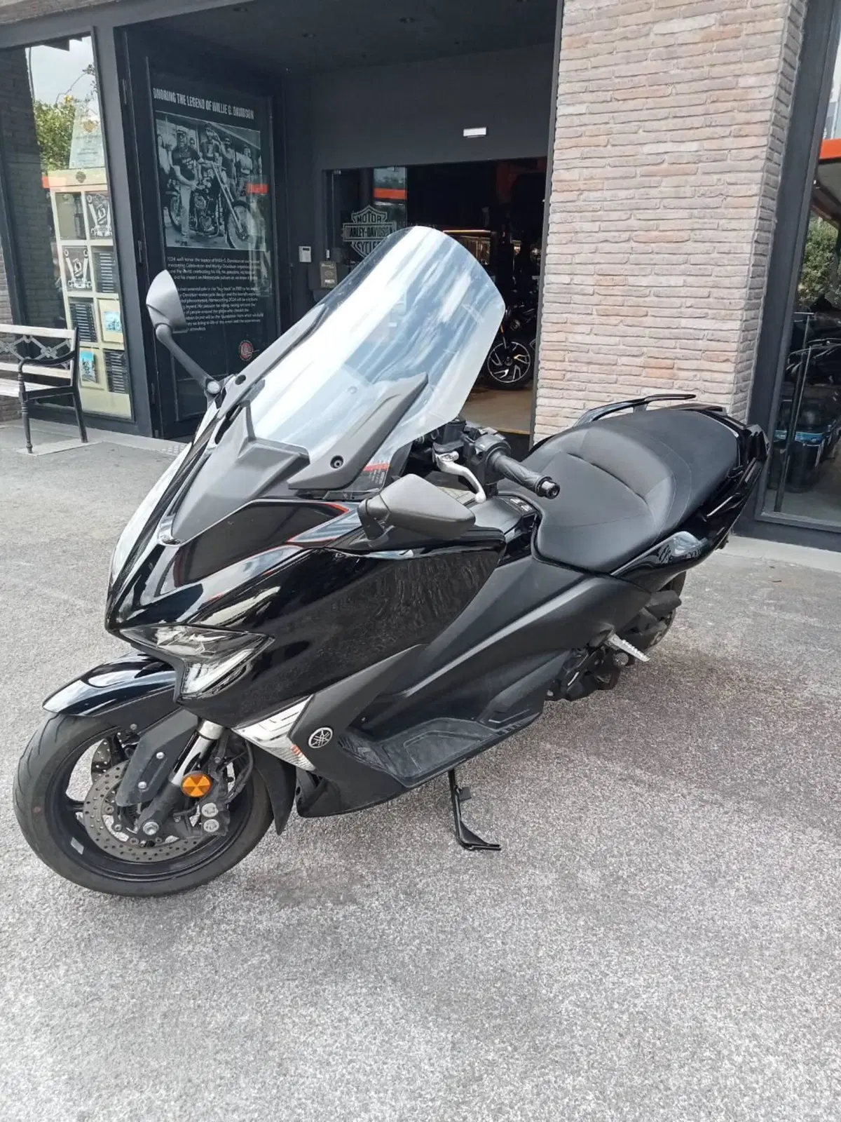 Yamaha T-Max 530 ABS (2015 - 17) (2)