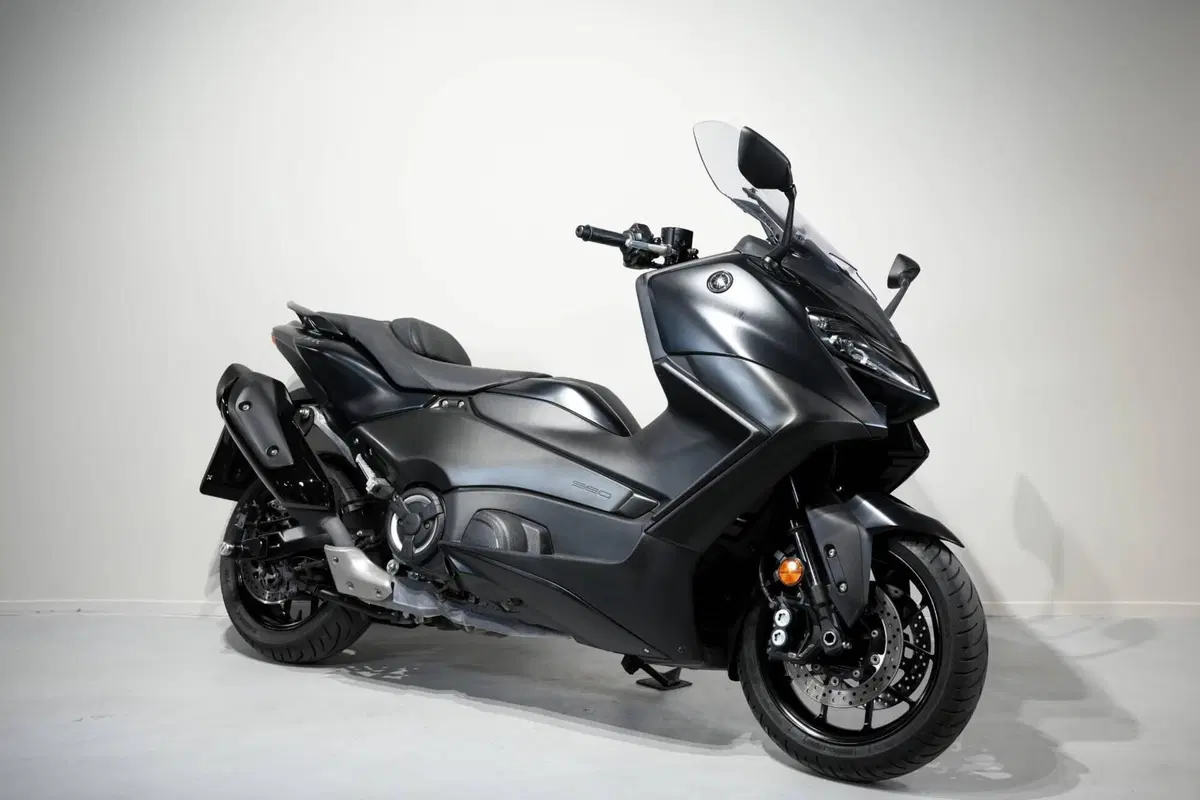 Yamaha T-Max 560 (2022 - 24) (2)