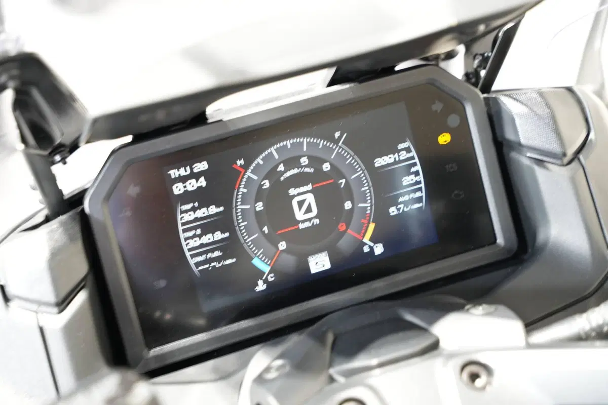 Yamaha T-Max 560 (2022 - 24) (5)