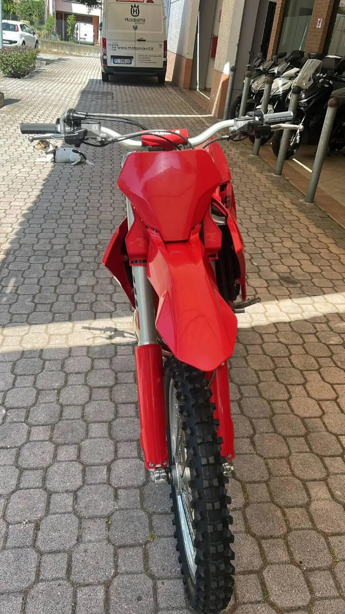 GASGAS MC 125 (2025) (2)