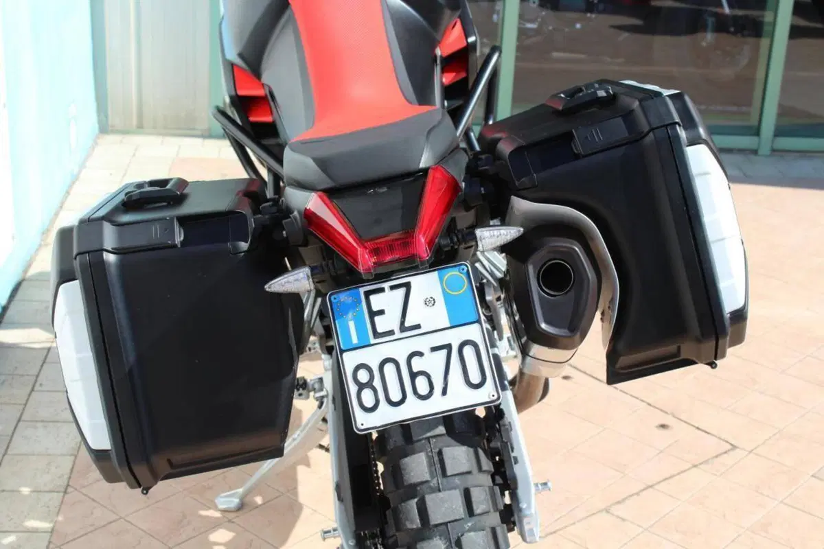 Aprilia Tuareg 660 (2022 - 24) (12)
