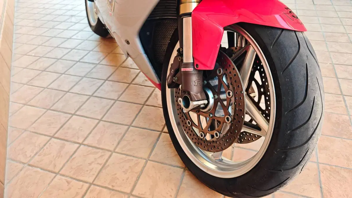 MV Agusta F4 1000 S 1+1 (2004 - 06) (17)