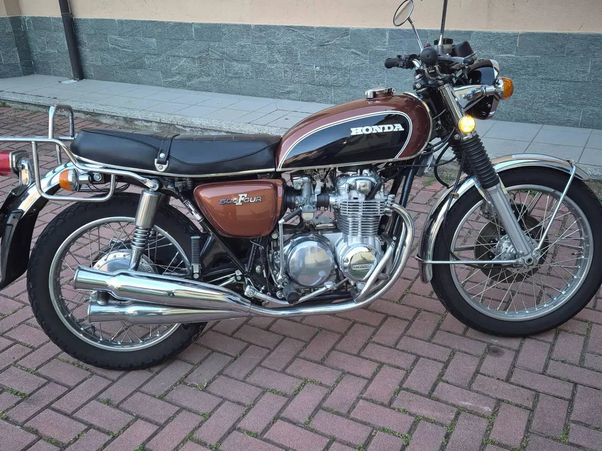 Honda CB 500 Four  (4)