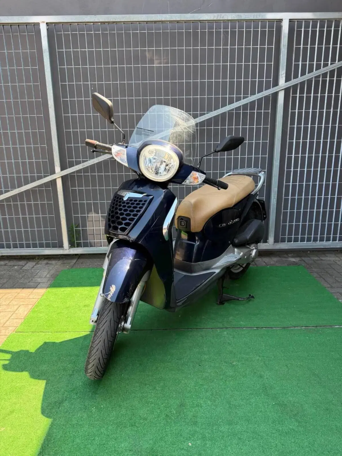 Aprilia Scarabeo 125 i.e. (2009 - 11) (3)