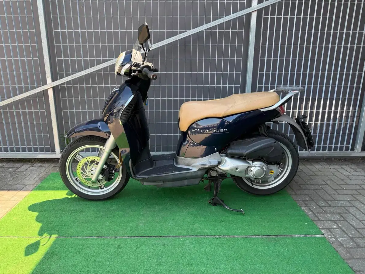 Aprilia Scarabeo 125 i.e. (2009 - 11) (2)