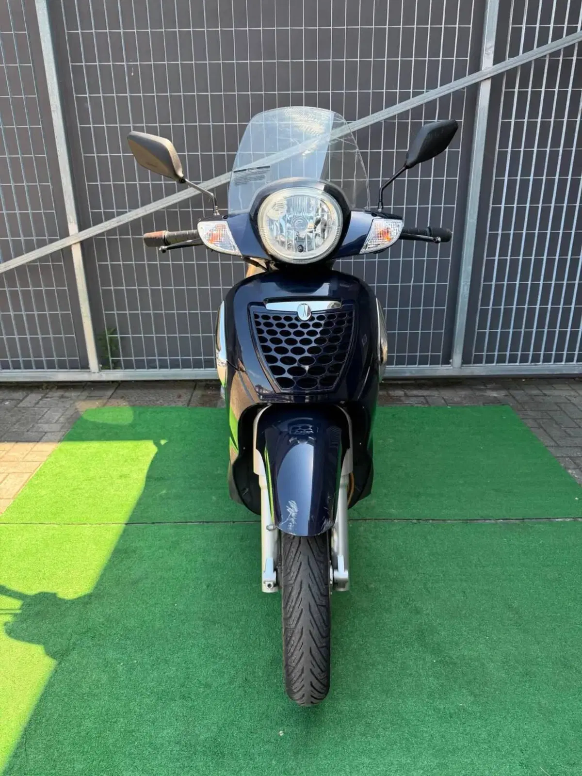 Aprilia Scarabeo 125 i.e. (2009 - 11) (4)