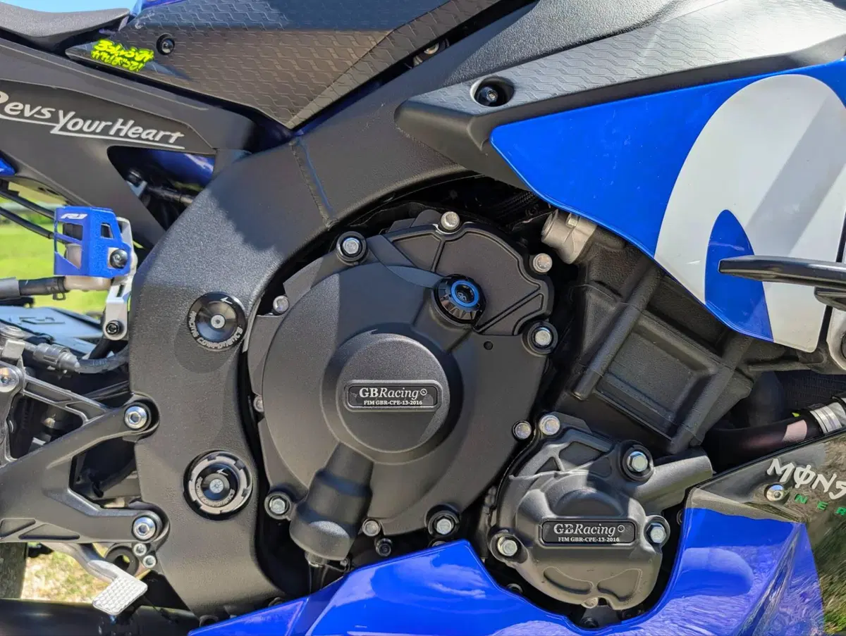 Yamaha YZF R1 (2017 - 19) (4)