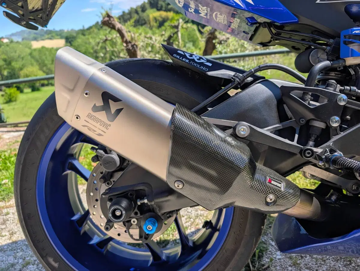 Yamaha YZF R1 (2017 - 19) (5)