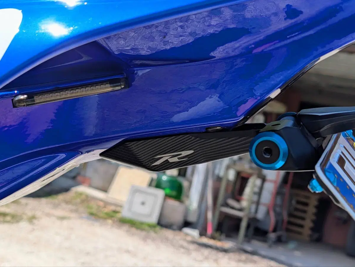 Yamaha YZF R1 (2017 - 19) (9)