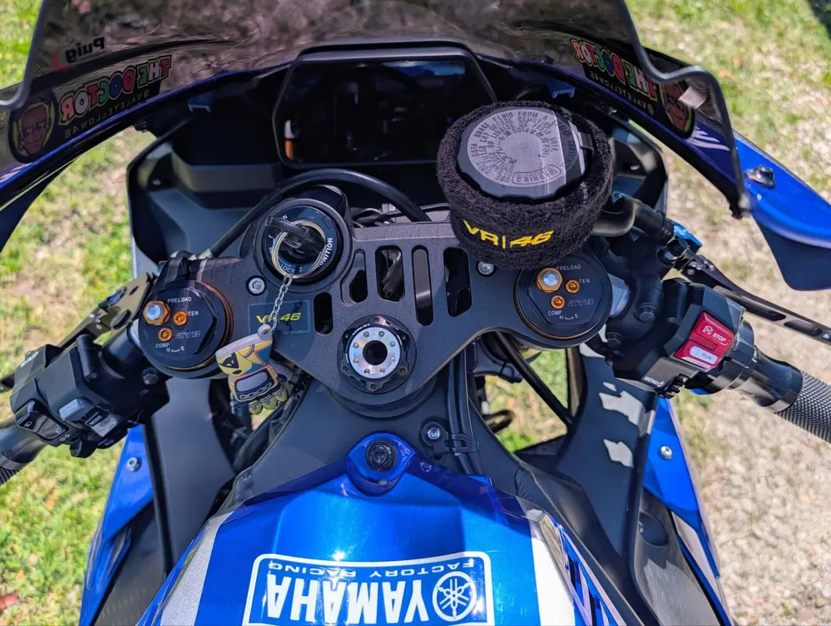 Yamaha YZF R1 (2017 - 19) (12)