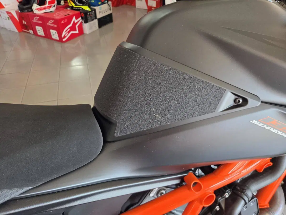 KTM 1390 Super Duke R EVO (2024 - 26) (8)