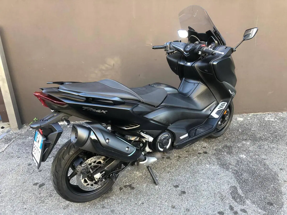 Yamaha T-Max 560 (2020 - 21) (2)