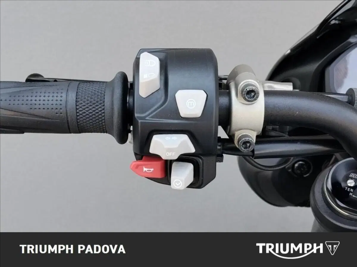 Triumph Street Triple RS (2020 - 22) (12)