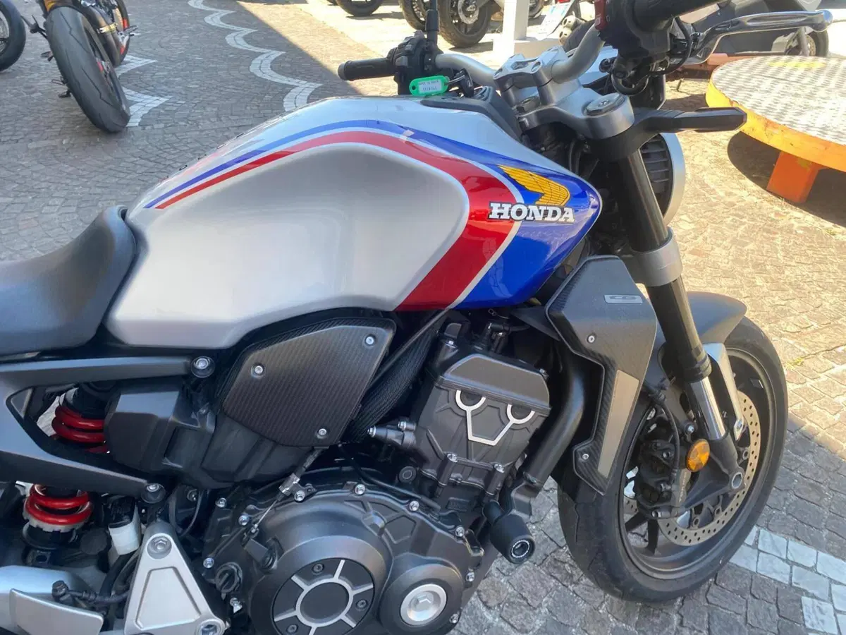 Honda CB 1000 R ABS (2011 - 17) (5)