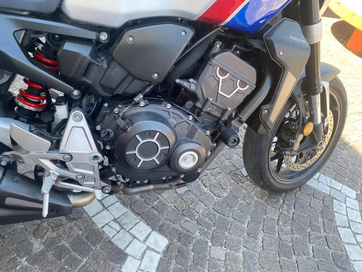 Honda CB 1000 R ABS (2011 - 17) (9)
