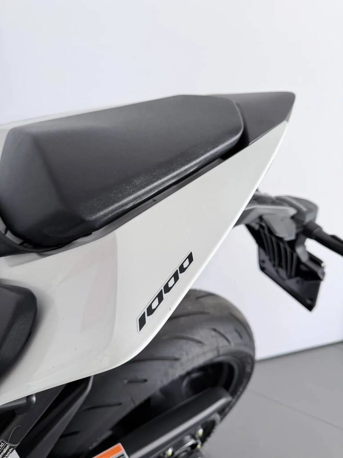 Honda CB 1000 Hornet (2025 - 26) (3)