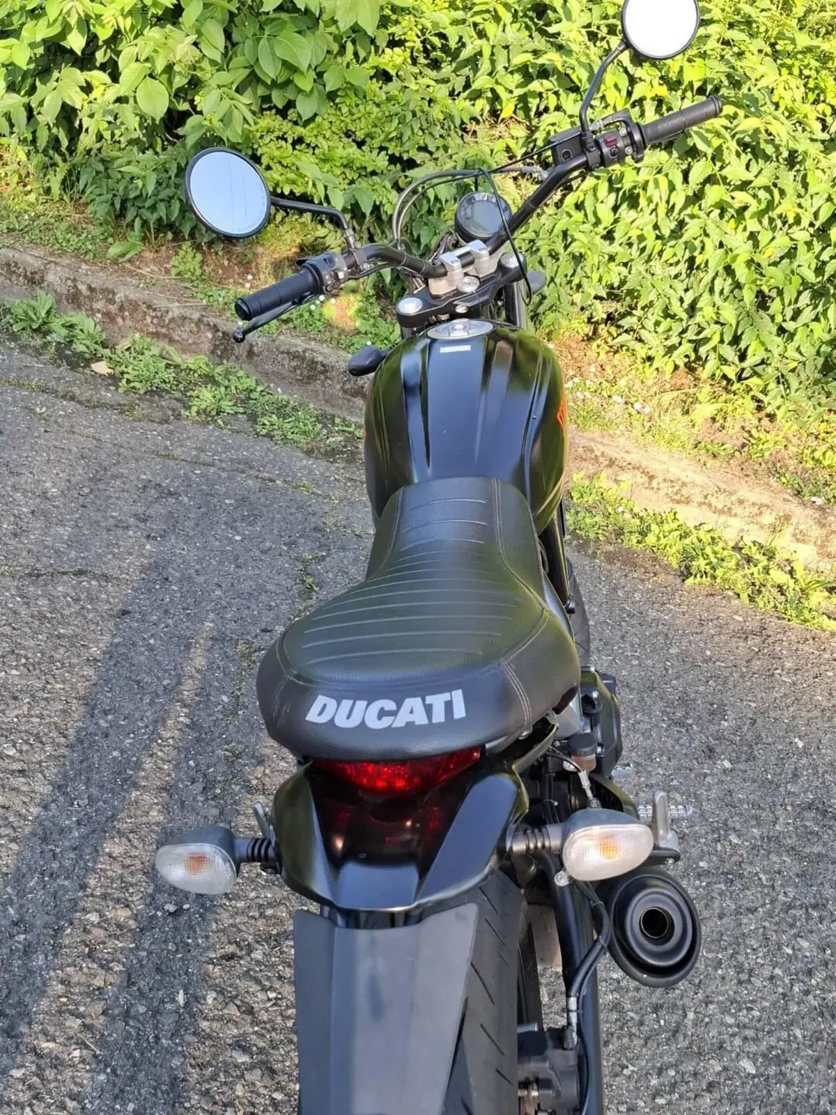 Ducati Scrambler 400 Sixty 2 (2016 - 21) (2)