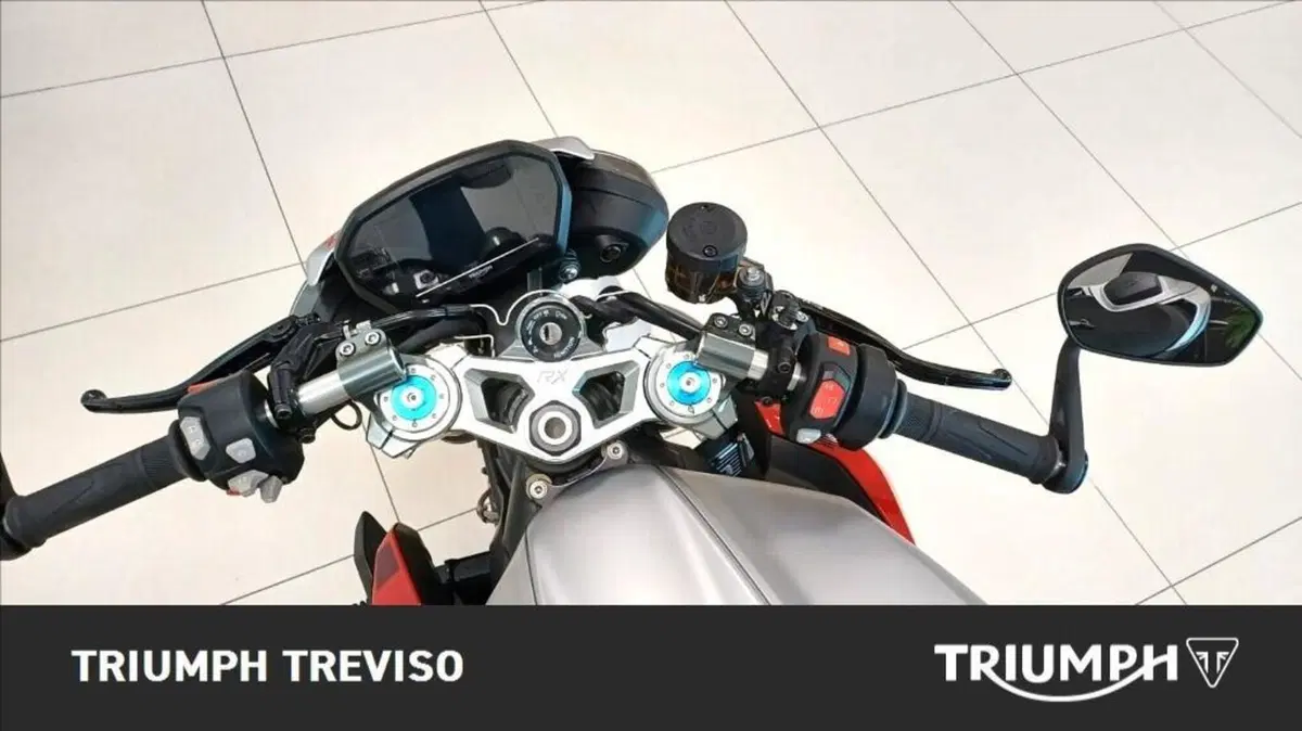Triumph Street Triple 765 RX (2026) (3)