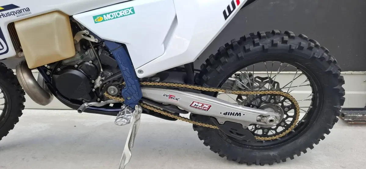 Husqvarna TE 300 (2025) (6)
