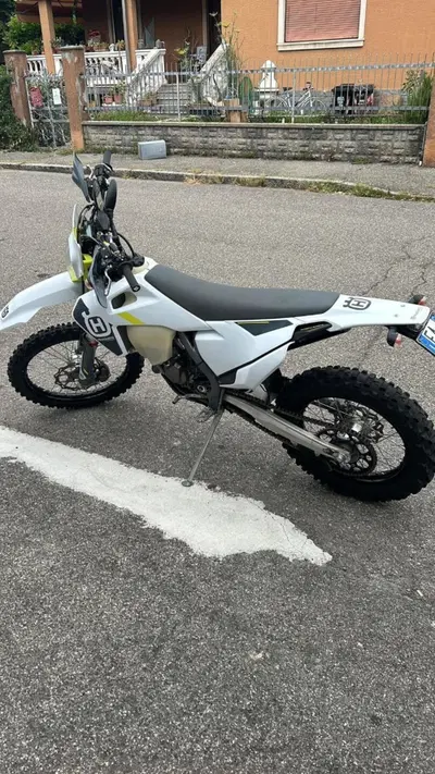 Husqvarna TE 150i (2022) usata