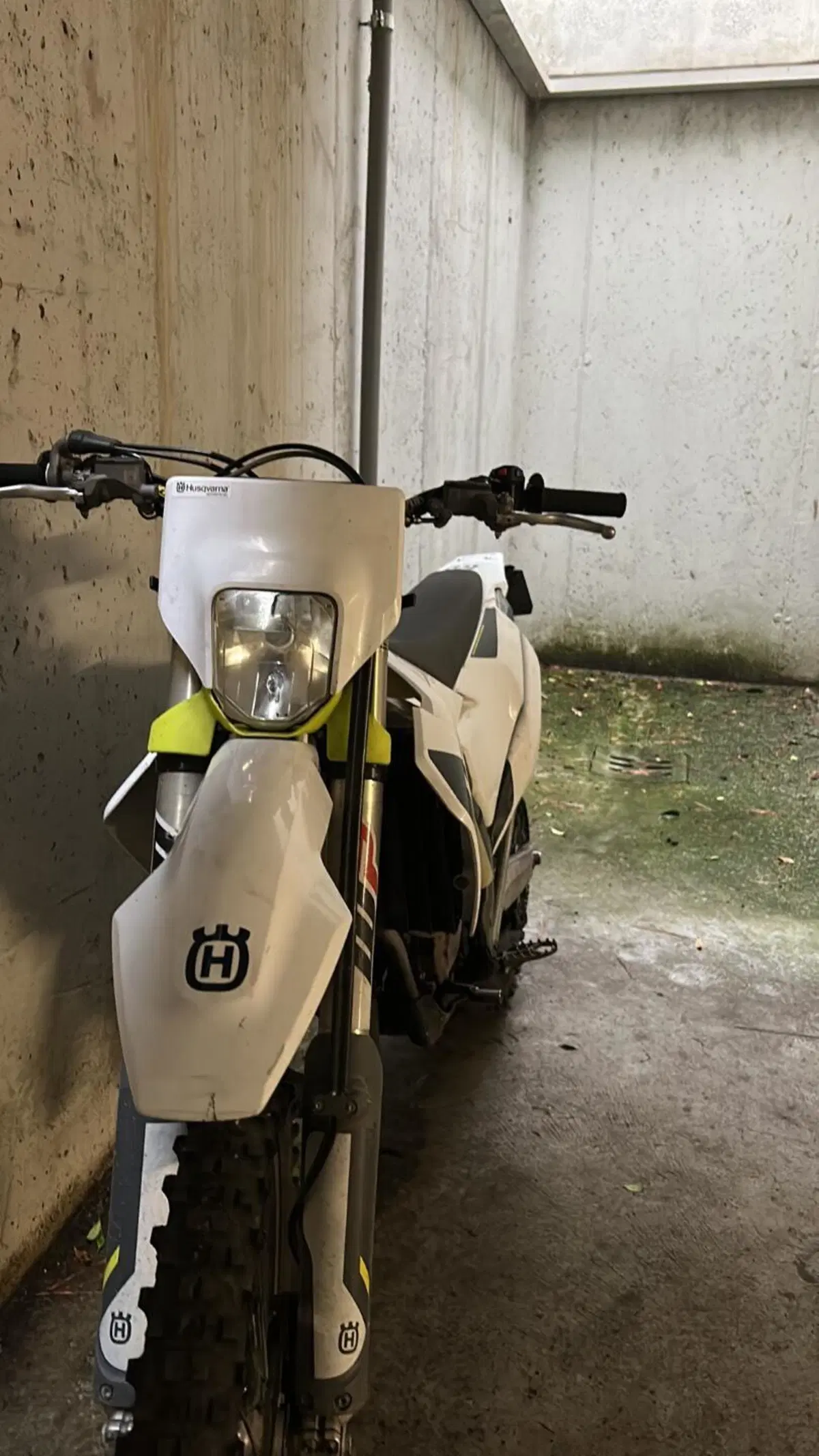 Husqvarna TE 150i (2022) (4)