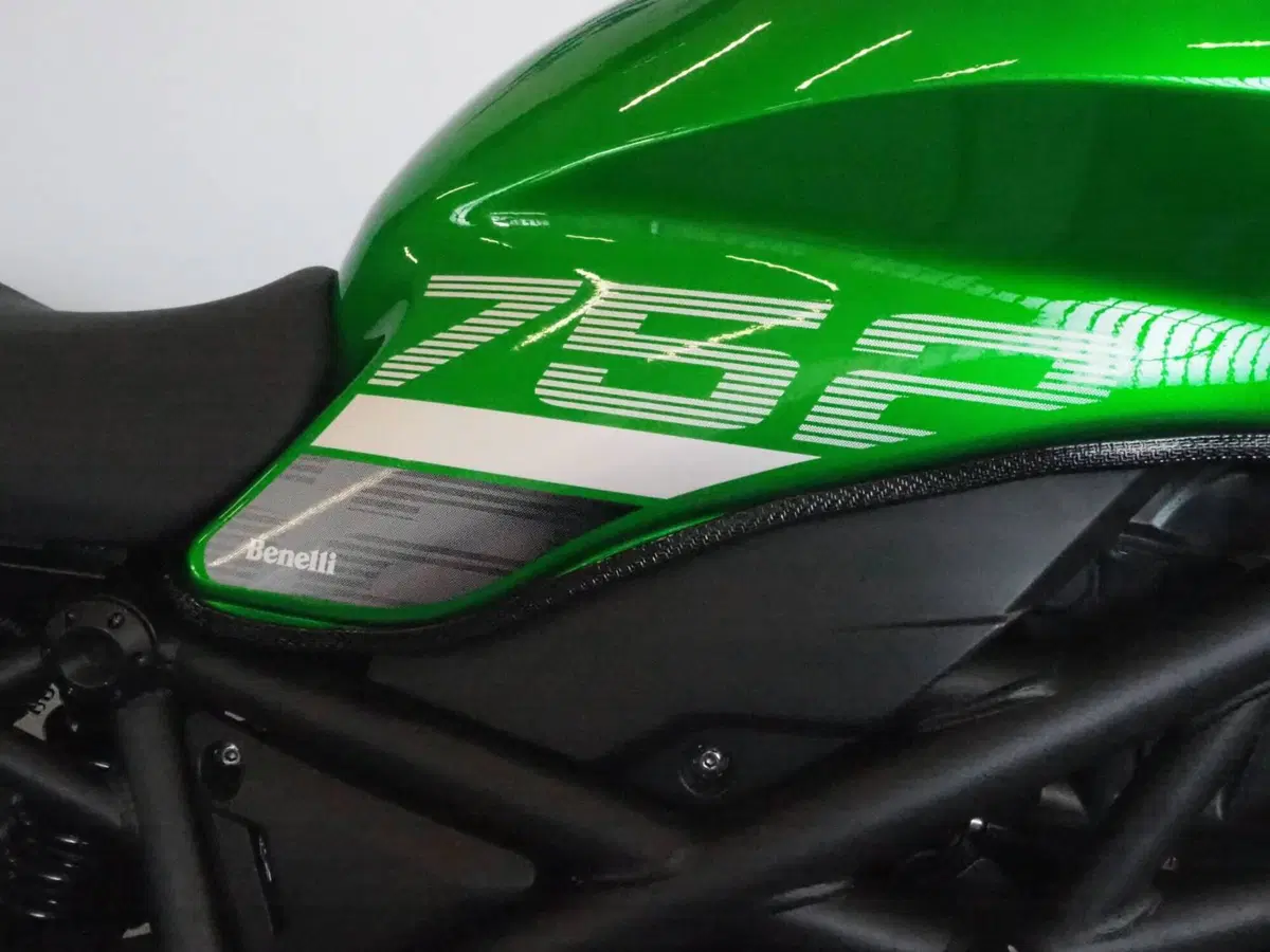 Benelli 752 S (2022 - 25) (3)