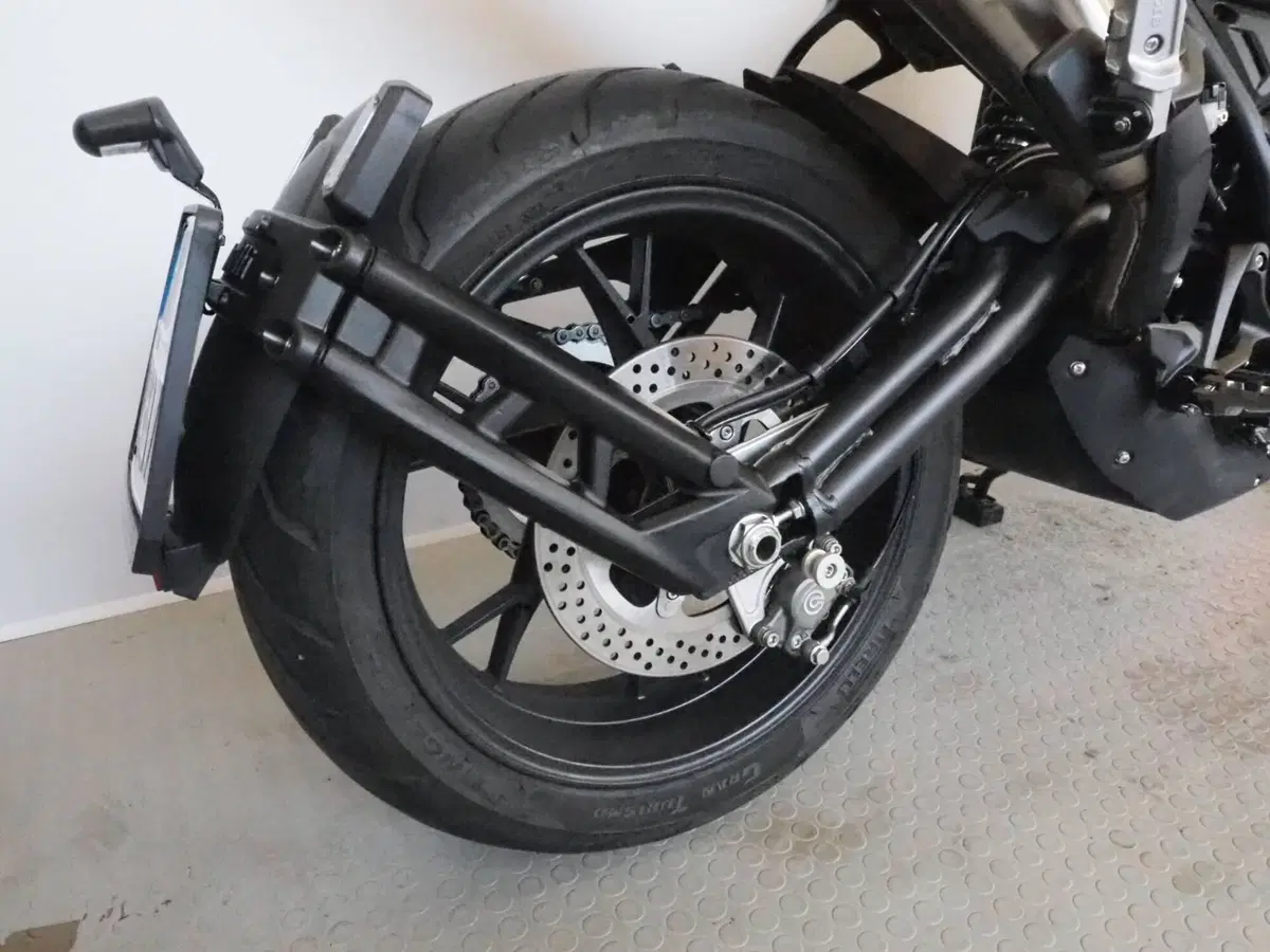 Benelli 752 S (2022 - 25) (7)